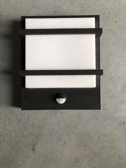 Philips LED Vonkajsie nastenne svietidlo.