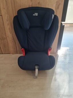 Britax Römer KIDFIX M i-SIZE (100-150 cm) – Top stav