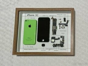 Zaramovaný iPhone 5C - 1