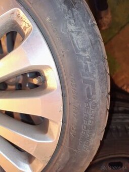17 elektrony 5x108