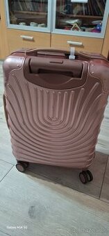 Cestovný kufor M (34l) zn.it