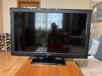 SONY BRAVIA 40S5600, r.v.2009, uhlopriečka 102cm, čierny