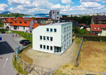 Na prenájom komerčná budova s parkovaním, Prešov