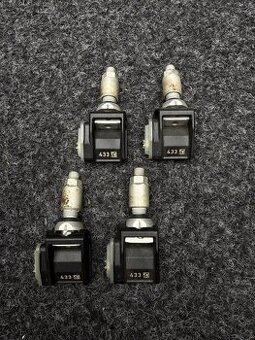 Snimace tlaku / TPMS MERCEDES A0009052102Q06
