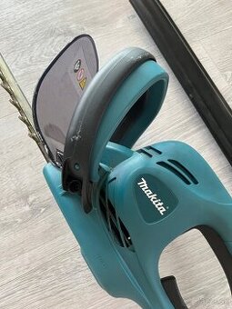 Predam El. Nožnice makita uh5261