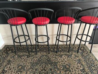 Barové stoličky