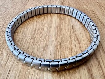 Náramok z chirurgickej ocele