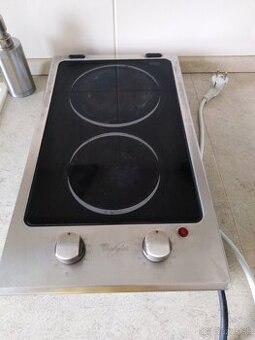 Dvojplatnička Whirlpool AKT315 IX