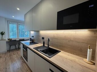 NA PREDAJ alebo VÝMENU ZA DOM: 4-izbový byt, Prievidza