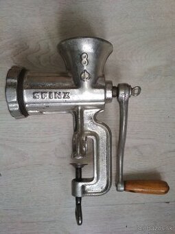 Ručný mlynček na mäso č.8