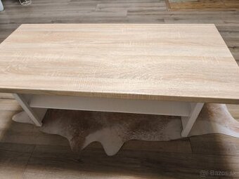 Konferenčný stolík