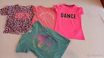 Balík oblečenia pre dievčatko