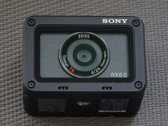 Predám Sony RX0 II Creator Kit - ako nový.