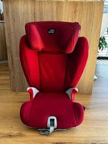 Autosedačka romer kidfix 15-36kg