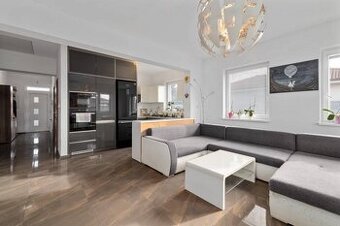 ASSENZIO - EXKLUZÍVNE - PREDAJ - 4 IZBOVÝ RODINNÝ DOM - HORN