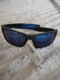 Slnečné okuliare zrkadlovky modré unisex