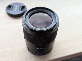 Sony FE 35mm f/1.8