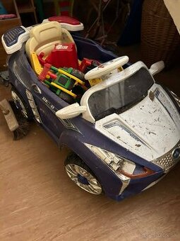 Detské elektrické autíčko + hračky ZDARMA