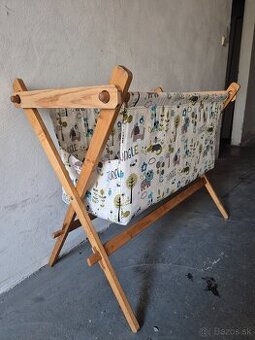 Retro drevena postielka