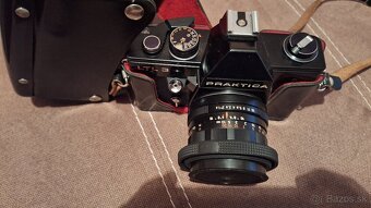 Analógový fotoaparát