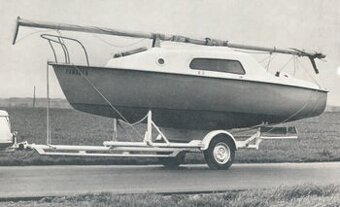 Plachetnica BWC Flying Cruiser B bez VPM a TK - 1