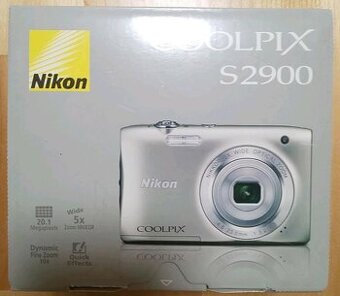 Predam fotoaparat Olympus, 12 MPix, 4x opticky zoom.