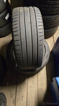 Michelin Pilot Sport 4 245/40 R18