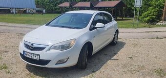 Opel Astra J