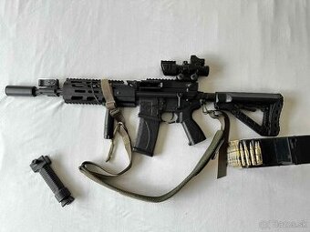 Predam airsoft gulomet m4