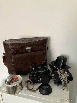 RETRO fotoaparát Zenit TTL s príslušenstvom