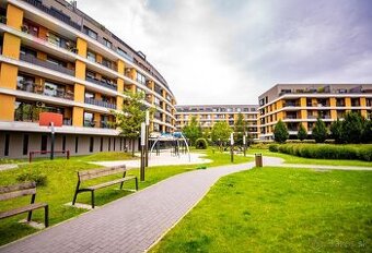 Výnimočný 3-izbový apartmán s balkónom, 71 m², Bajkalská uli