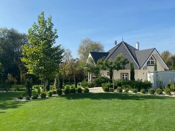 Luxusný 6 izbový dom.