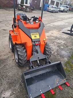 Mininakladač MACAO YT390