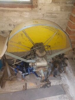 Vyorávač zemiakov.