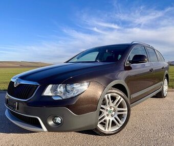 Škoda Superb Combi Scout 2.0 TDI 103kW 4x4 DSG+(F1)2012