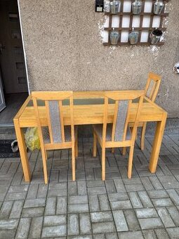 Predám masívny kuchynský stôl