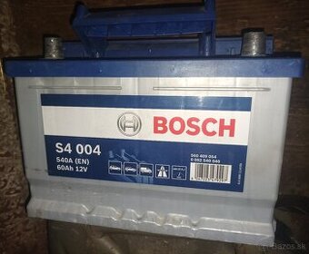 Predám autobatériu Bosch 12 v 60ah 540a