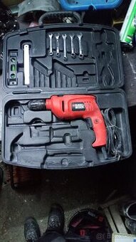 BLACK & DECKER V KUFRÍKU - 1