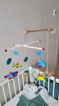 Detský kolotoč nad postielku