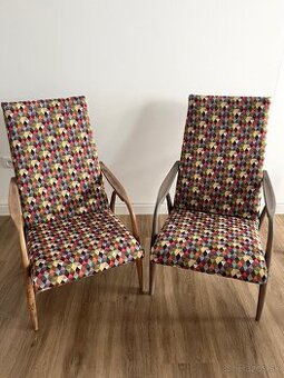 Krásne kreslá repas