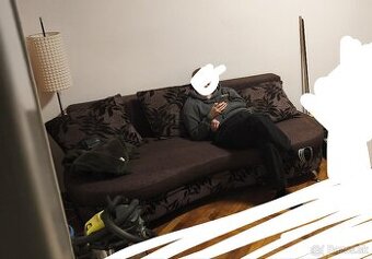 Rezervovane-Darujem za odvoz rozkladací gauč