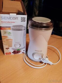 Mlynček na kávu Sencor
