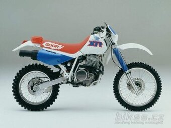 Kúpim Honda XR 600 r