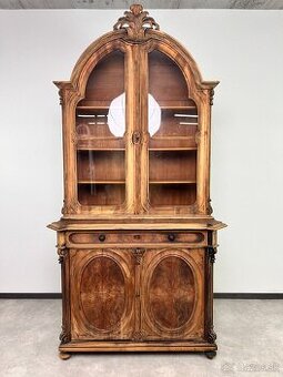 Starožitná vitrína/knižnica