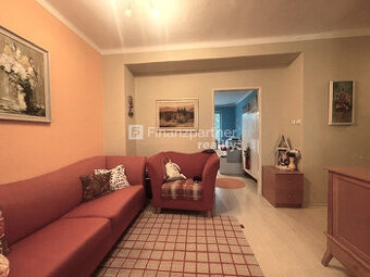 "Lekársky" tehlový byt s výťahom v centre mesta (F710-113-