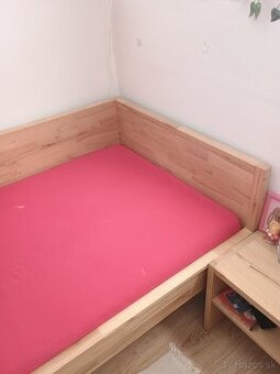Predám bukovú posteľ
