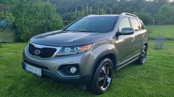 KIA SORENTO 2.2 CRDi 4WD AUTOMAT - NOVÁ STK/EK - SUPER STAV