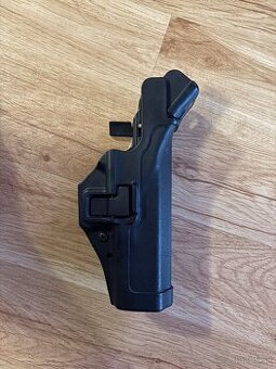 BLACKHAWK SERPA duty holster Level 3 na glock 17