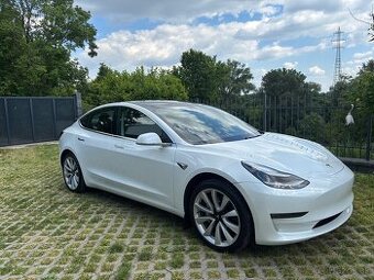 Tesla model 3 Long range AWD v tovarenskej zaruke