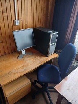 Unimobunka s elektrickým rozvádzačom